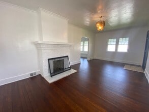232 E Irvington Ave in South Bend, IN - Building Photo - Building Photo
