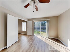 1330 Gangplank Dr in Valrico, FL - Building Photo - Building Photo