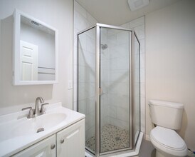 120 E Shady Grove Dr in Riverside, CA - Building Photo - Building Photo
