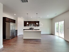 636 Rivermist Dr in Belmont, NC - Foto de edificio - Building Photo