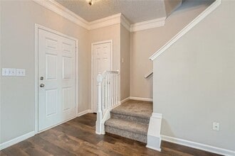 707 Breeze Ln in Woodstock, GA - Building Photo - Building Photo