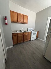 910 37th St in Galveston, TX - Foto de edificio - Building Photo