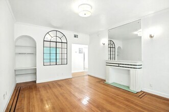 1573 Pennsylvania Ave, Unit 5n in Miami Beach, FL - Foto de edificio - Building Photo