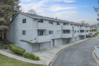 Mission Heights Condominiums in Fremont, CA - Building Photo - Building Photo