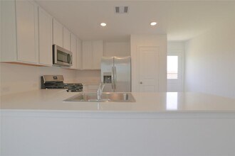 111 Cedar Elm Ct in Magnolia, TX - Building Photo - Building Photo
