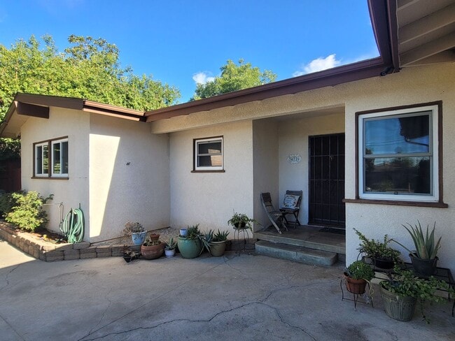 34726 Pecan Ave in Yucaipa, CA - Building Photo - Building Photo