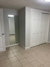 36 Summer St, Unit Rear in Stoneham, MA - Building Photo - Building Photo