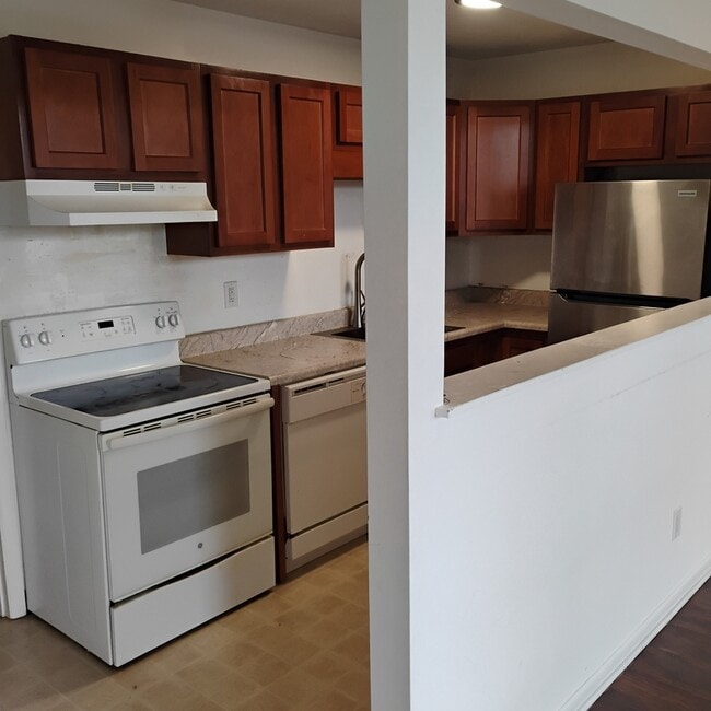 137 Lancaster St in Albany, NY - Building Photo - Building Photo