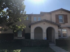 9788 Winterberry Dr in Riverside, CA - Building Photo
