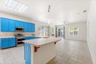 3765 Innovator Dr in Sacramento, CA - Building Photo - Building Photo