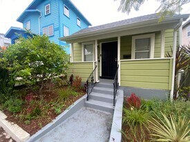 1420 E 33rd St in Oakland, CA - Building Photo