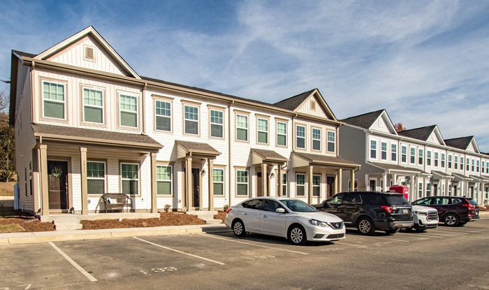 3945 Wagon Wy in Midland, NC - Building Photo