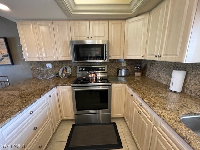 property at 4414 Spanker Ct