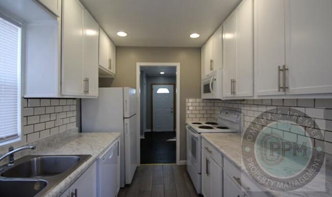 7704 Webster St in Omaha, NE - Building Photo - Building Photo