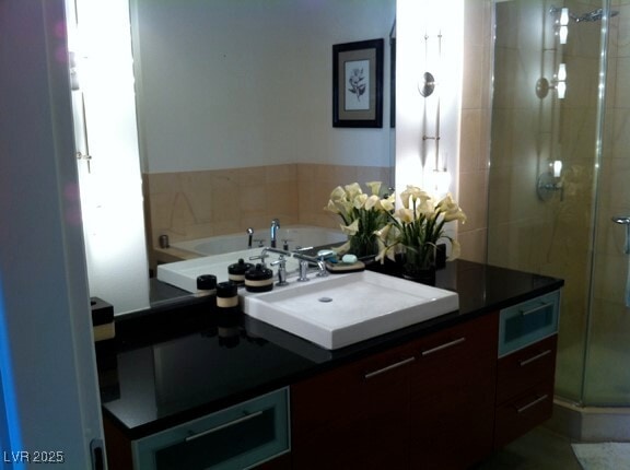 900 S Las Vegas Blvd in Las Vegas, NV - Building Photo - Building Photo