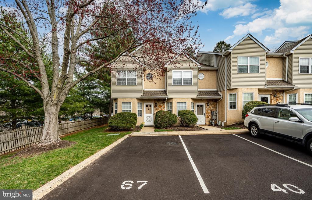 765 Limekiln Pike in Glenside, PA - Building Photo