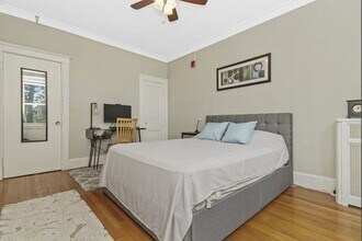 19 Westbourne Ter, Unit 1 in Brookline, MA - Building Photo - Building Photo