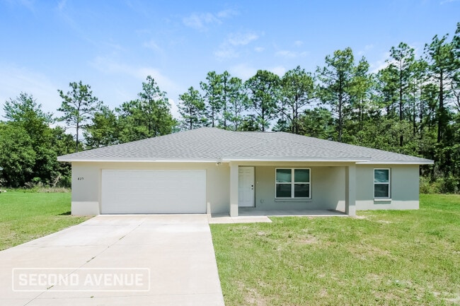 property at 825 Marion Oaks Manor