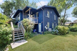 65 Lorelei Dr in North Kingstown, RI - Building Photo
