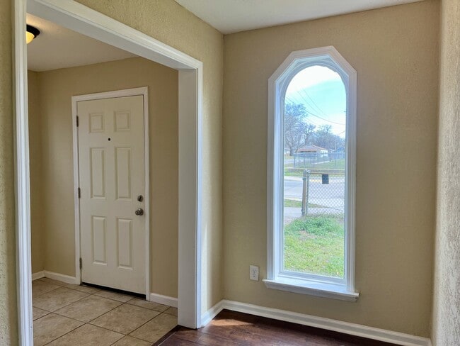 740 N Quaker Ave in Tulsa, OK - Building Photo - Building Photo