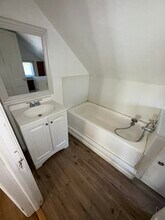 514 Mather St, Unit Upper in Green Bay, WI - Building Photo - Building Photo