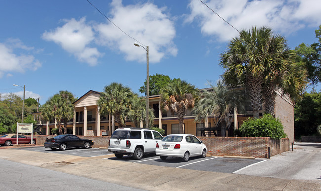 Belmont Gardens in Pensacola, FL - Building Photo - Building Photo