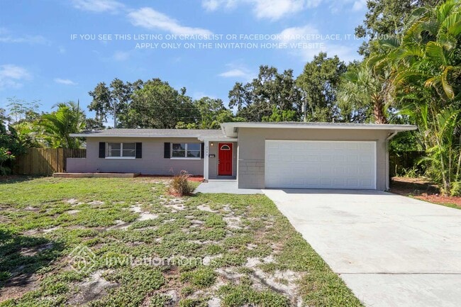 3944 Porpoise Dr SE in St. Petersburg, FL - Building Photo - Building Photo