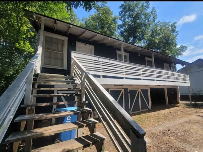703 W Houston St, Unit B