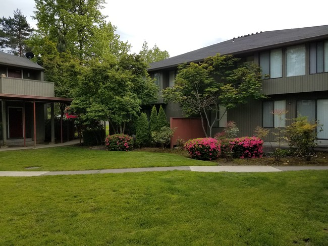 Murray Place Apartments in Beaverton, OR - Foto de edificio - Building Photo