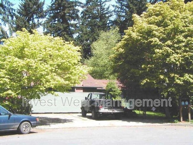 property at 14306 NE 14th Cir