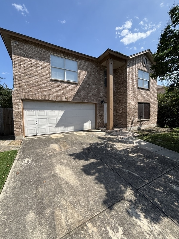 5850 Spring Pebble in San Antonio, TX - Building Photo - Building Photo