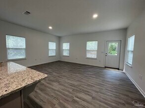 6353 Long St in Milton, FL - Building Photo - Building Photo