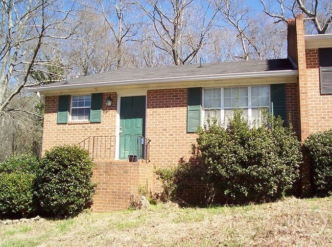 property at 132 Oxford Ct