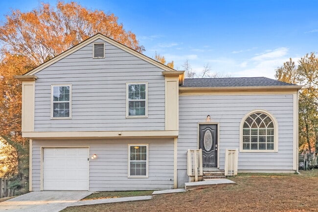 property at 1561 Black Hickory Pl