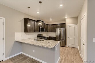 847 Quatar St in Aurora, CO - Building Photo - Building Photo