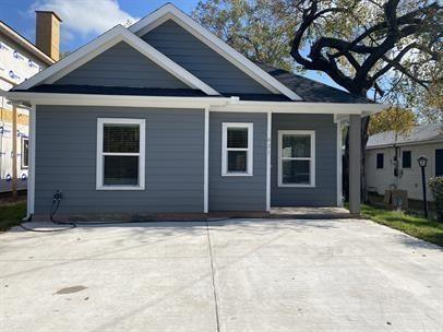 821 N East St in Sherman, TX - Building Photo
