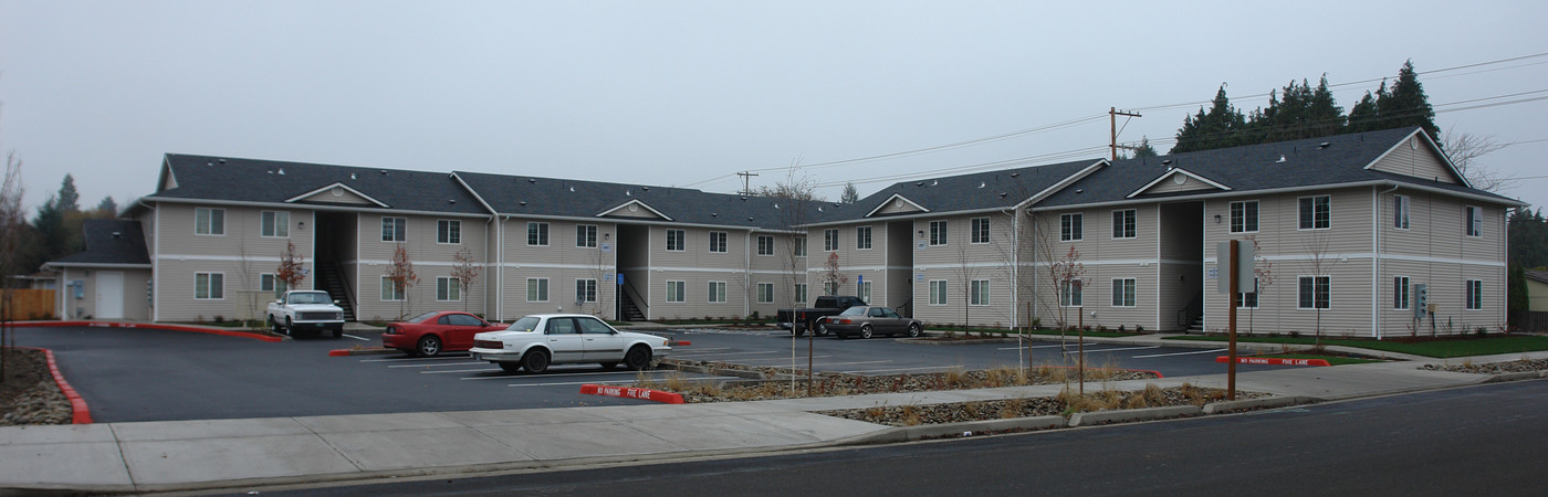 The McNary Apartment Homes in Keizer, OR - Building Photo