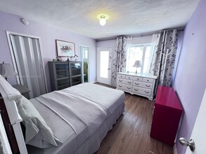 8420 Byron Ave in Miami Beach, FL - Building Photo - Building Photo