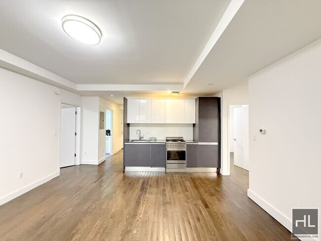 2 Bed 2 bath With Home Office/ Washer and in New York, NY - Foto de edificio - Building Photo