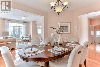 13 Wiltshire Dr in Markham, ON - Building Photo - Building Photo