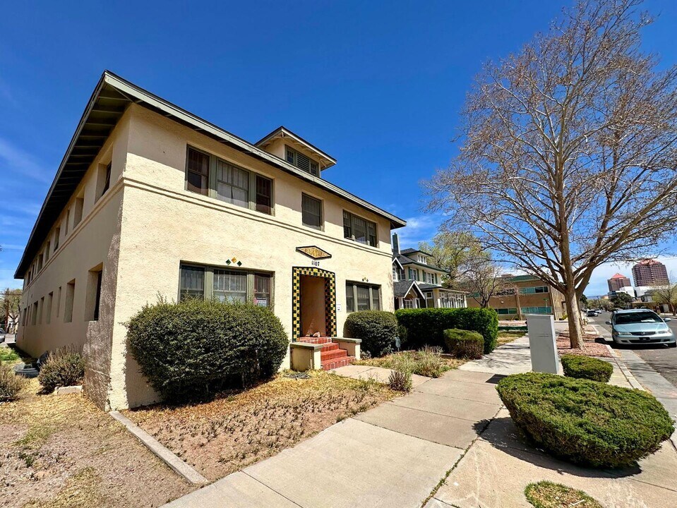 1107 Tijeras Ave NW-Unit -Apt 3 in Albuquerque, NM - Building Photo