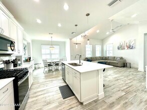 261 Hang Loose Wy in Daytona Beach, FL - Building Photo - Building Photo