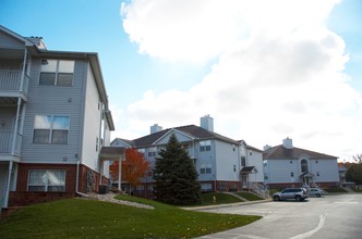 Coral Ridge Apartments in Temperance, MI - Building Photo - Building Photo