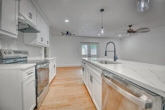 1225 Venus St in Cedar Hill, TX - Building Photo - Building Photo