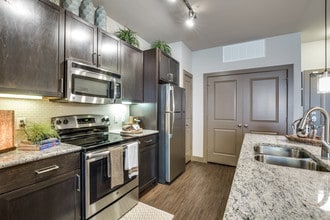 Highpoint at Cypresswood in Houston, TX - Building Photo - Building Photo