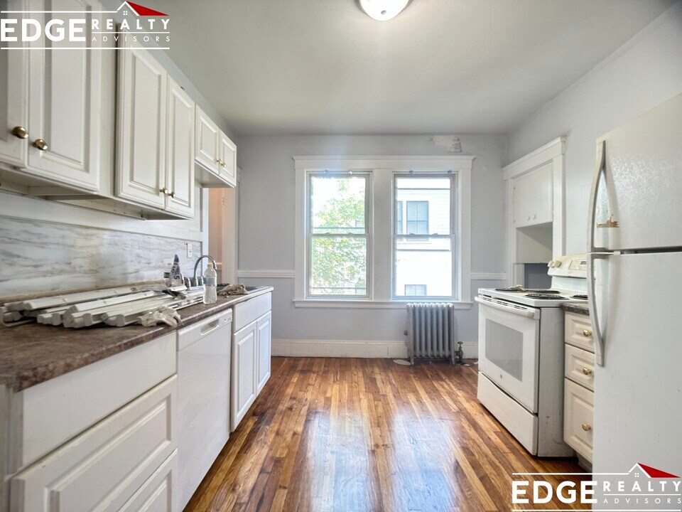 63 Bigelow St in Boston, MA - Foto de edificio