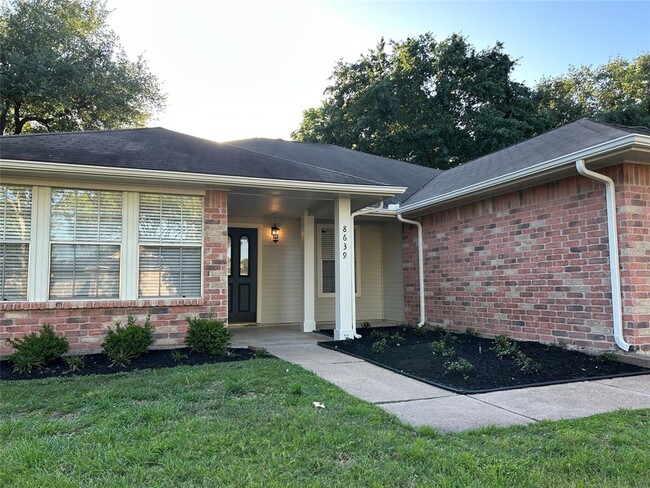 property at 8639 Sunny Ridge Dr