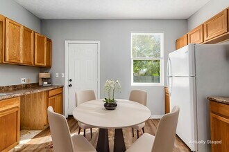 78-80-80 Meek Ave in Columbus, OH - Building Photo - Building Photo