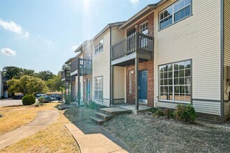 1806 River Crossing Cir in Austin, TX - Building Photo - Building Photo
