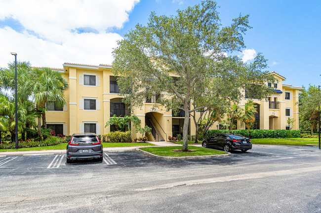 2726 Anzio Ct in Palm Beach Gardens, FL - Foto de edificio - Building Photo